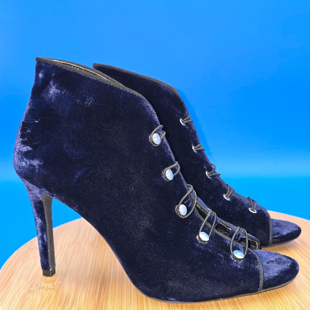 Enzo Angiolini Franses Navy Blue Velvet‎ Peep Toe Loop Stud Booties Heels 8.5
